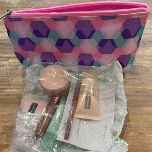 Clinique bag with bonus